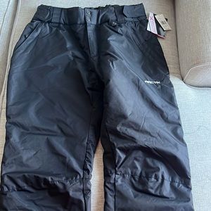 New women’s size XL bib (snow pants)